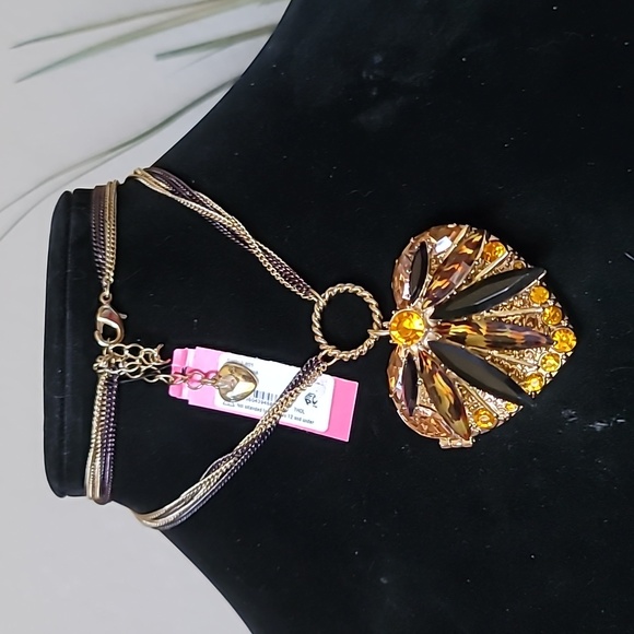 New Vintage! BETSEY JOHNSON Hollywood Glam Leopard Firefly Pill Locket Necklace. - Picture 1 of 11